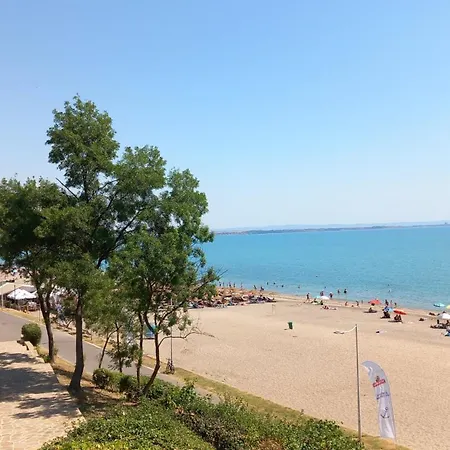 морски оазис Апартамент